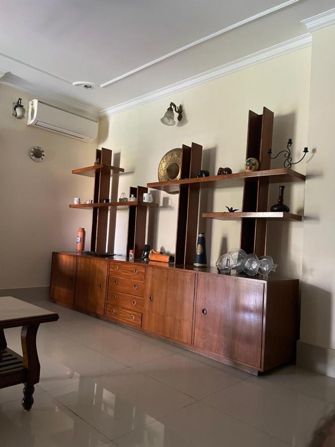 The Choudhury Manor Homestay Ґувахаті Екстер'єр фото