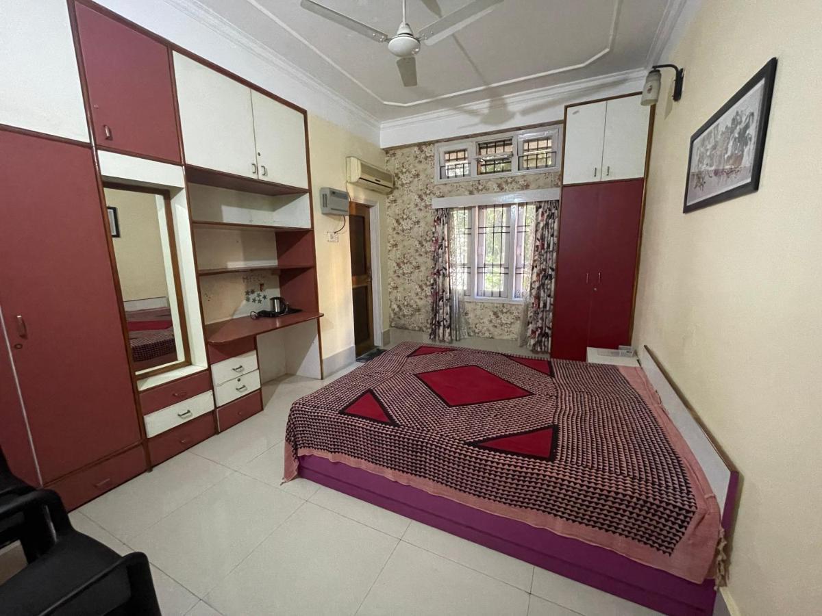 The Choudhury Manor Homestay Ґувахаті Екстер'єр фото